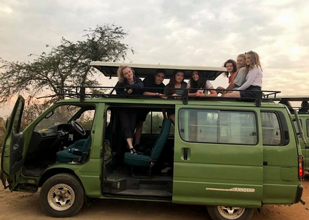 Lasahara Safari Van